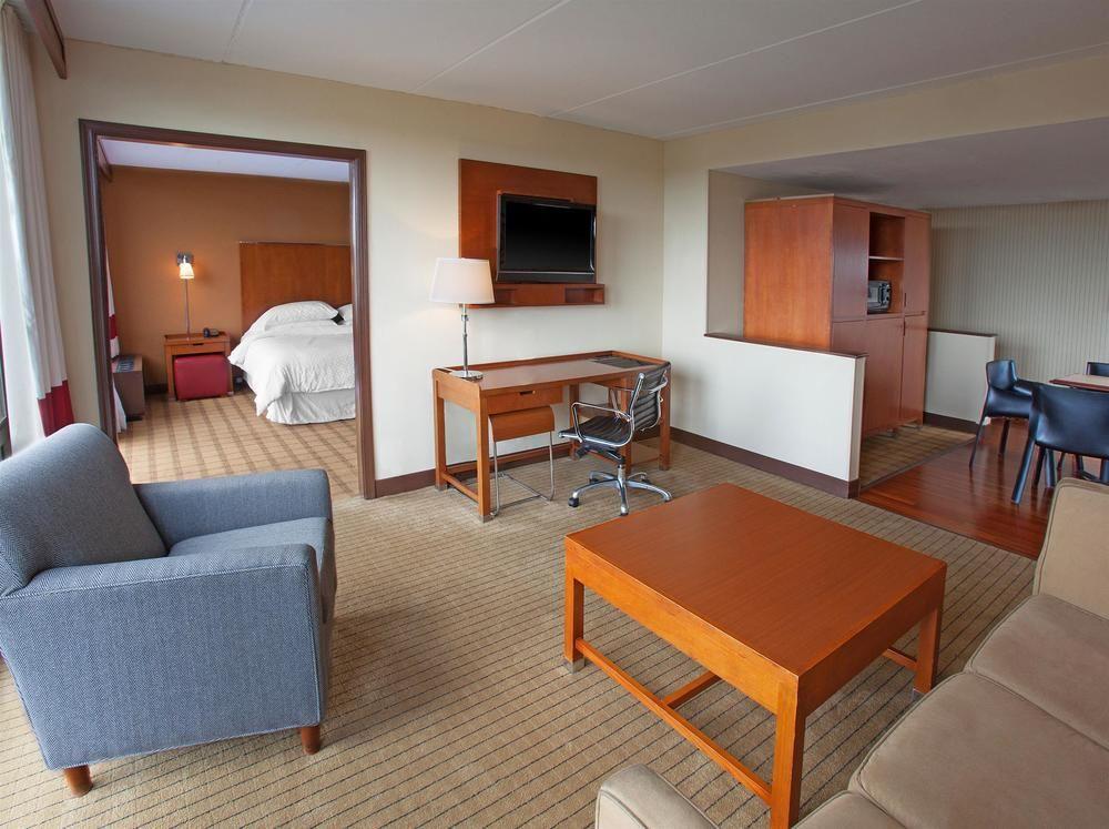 Four Points Philadelphia Northeast Hotell Eksteriør bilde